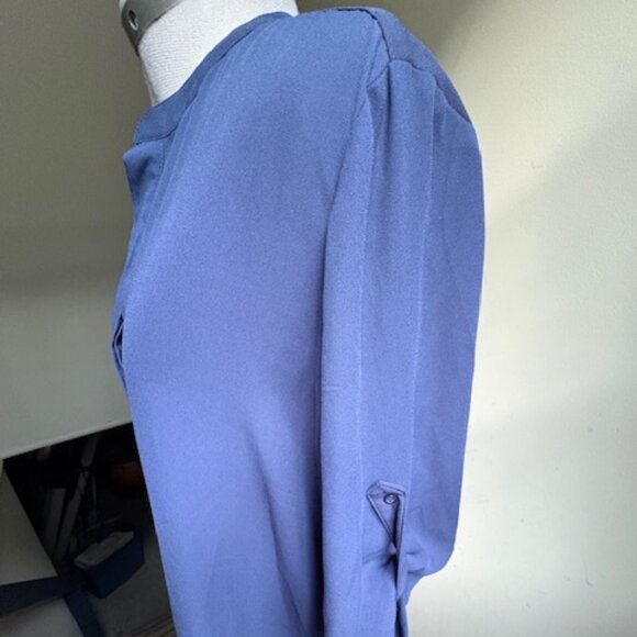 Navy Blue lighweight button sleeve blouse XL - Picture 4 of 11